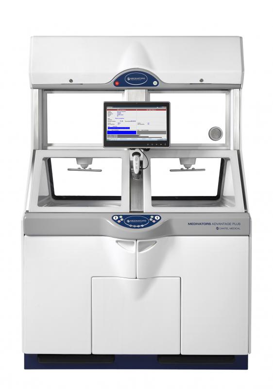 ADVANTAGE PLUS™ PassThru Automated Endoscope Reprocessor Cantel